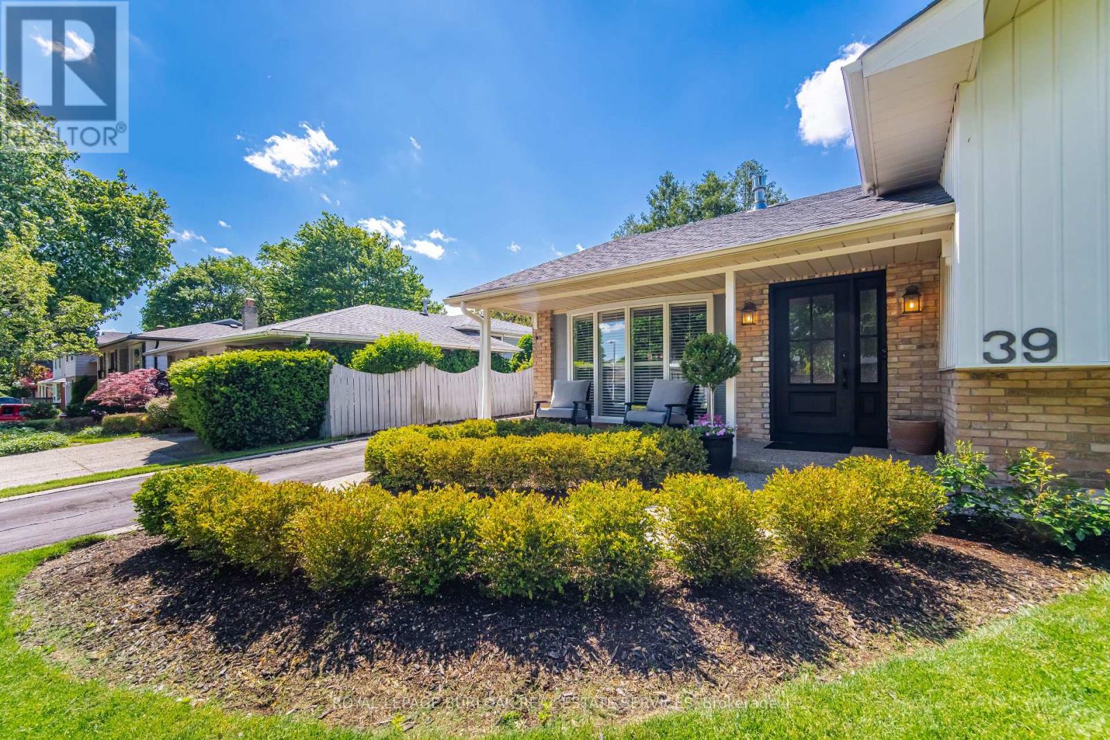 39 Culham Street, Oakville, Ontario  L6H 1G3 - Photo 3 - W13415998