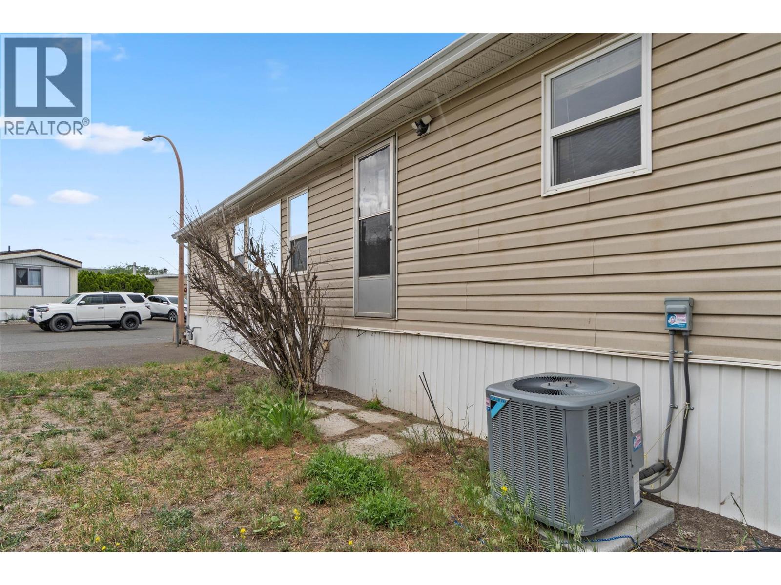 Listing image 24