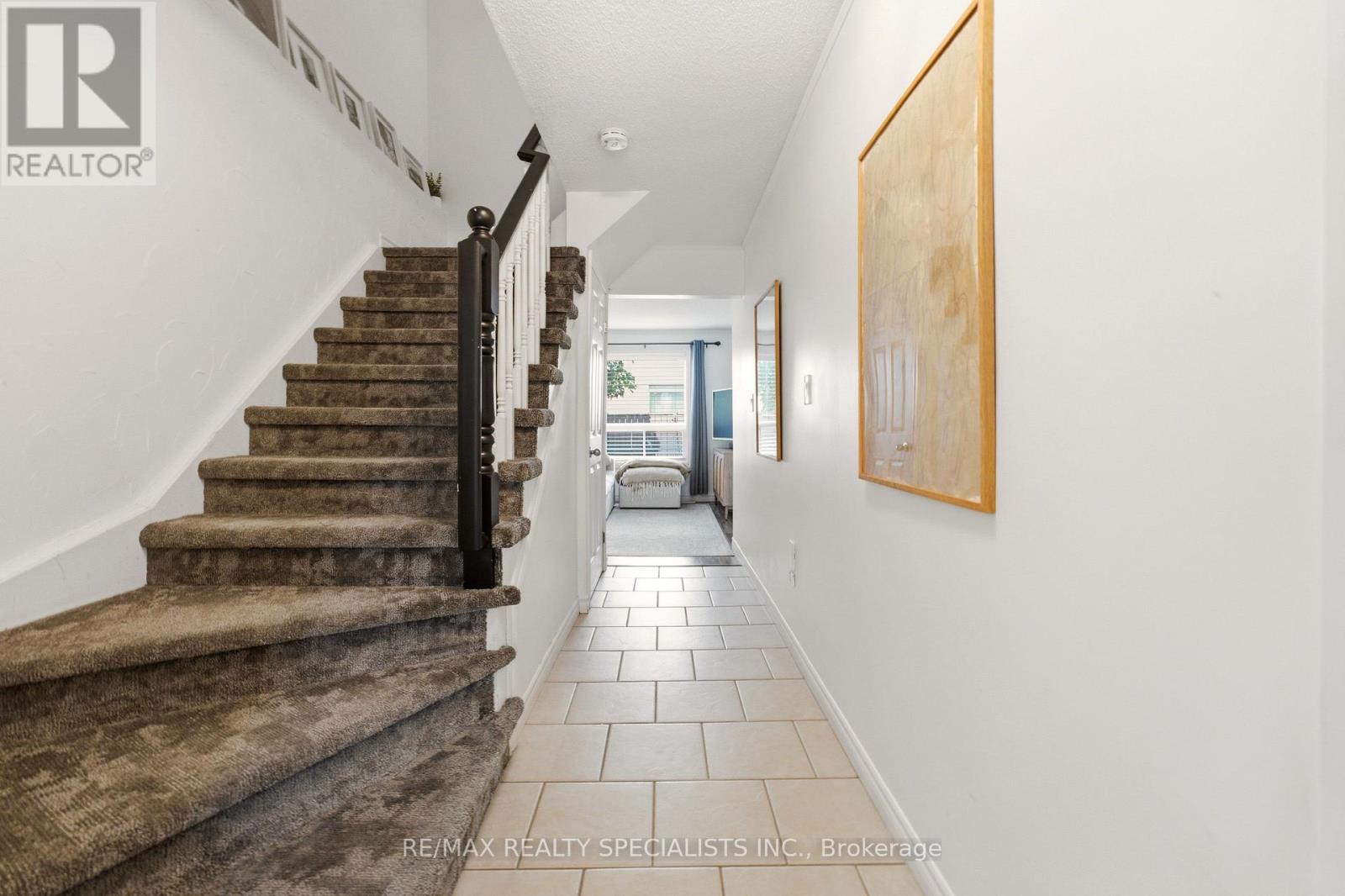 10 - 39 Pinewoods Drive, Hamilton, Ontario L8J 3Z4 - Photo 4 - X13416030