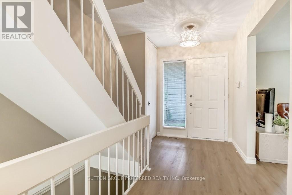 26 Berkshire Court, London South, Ontario  N6J 3N7 - Photo 4 - X13416176