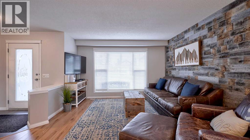 20 Tuscany Valley Park NW, Calgary, Alberta T3L 2B6 - Photo 4 - A2315770