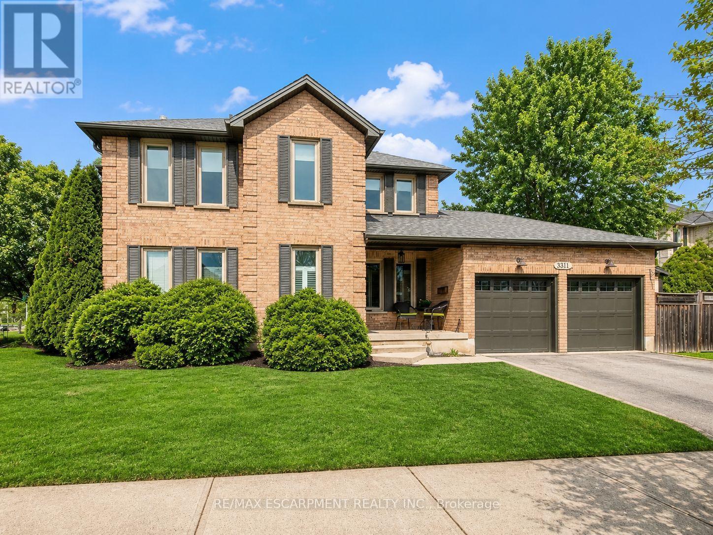 3311 SPRINGVALE COURT, Burlington, Ontario