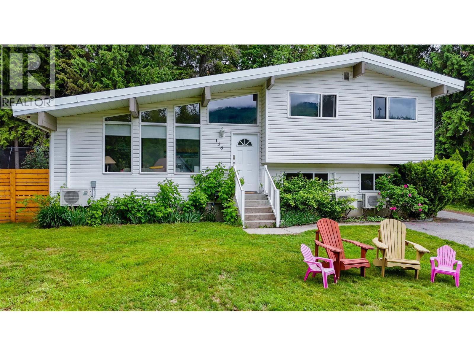 126 Bernard Nelson Crescent, Revelstoke, British Columbia