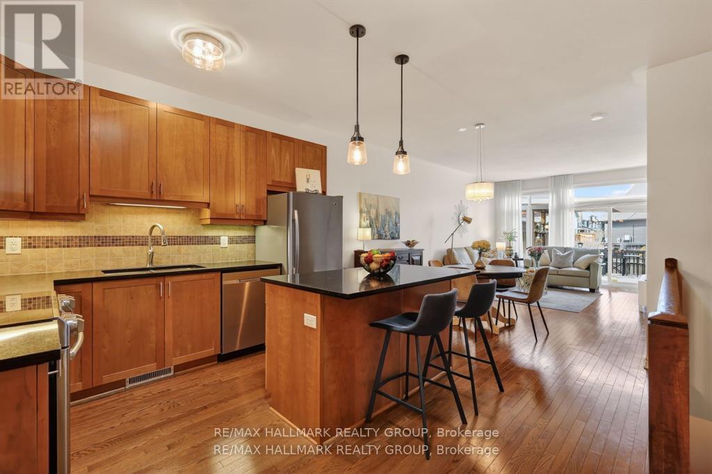 236 Bulrush Crescent, Ottawa, Ontario K1T 0E6 - Photo 6 - X13416100