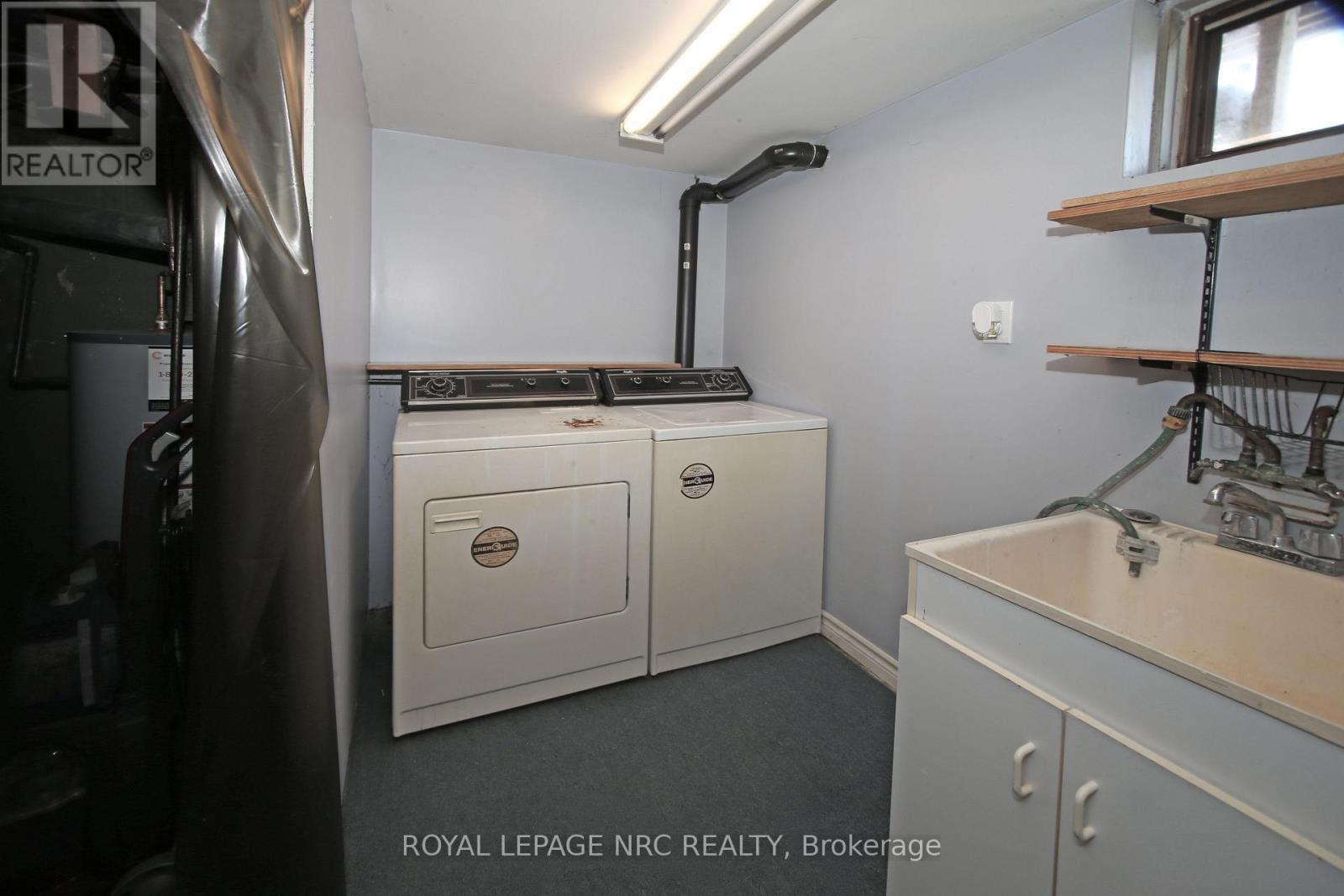 8025 Thorton Street, Niagara Falls, Ontario  L2H 2C2 - Photo 29 - X13416048