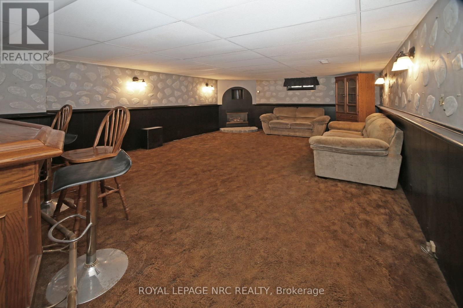 8025 Thorton Street, Niagara Falls, Ontario  L2H 2C2 - Photo 34 - X13416048