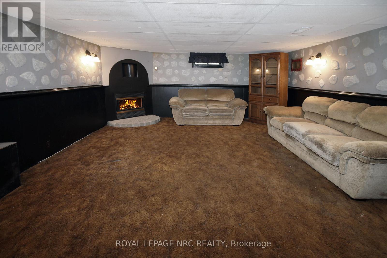 8025 Thorton Street, Niagara Falls, Ontario  L2H 2C2 - Photo 39 - X13416048