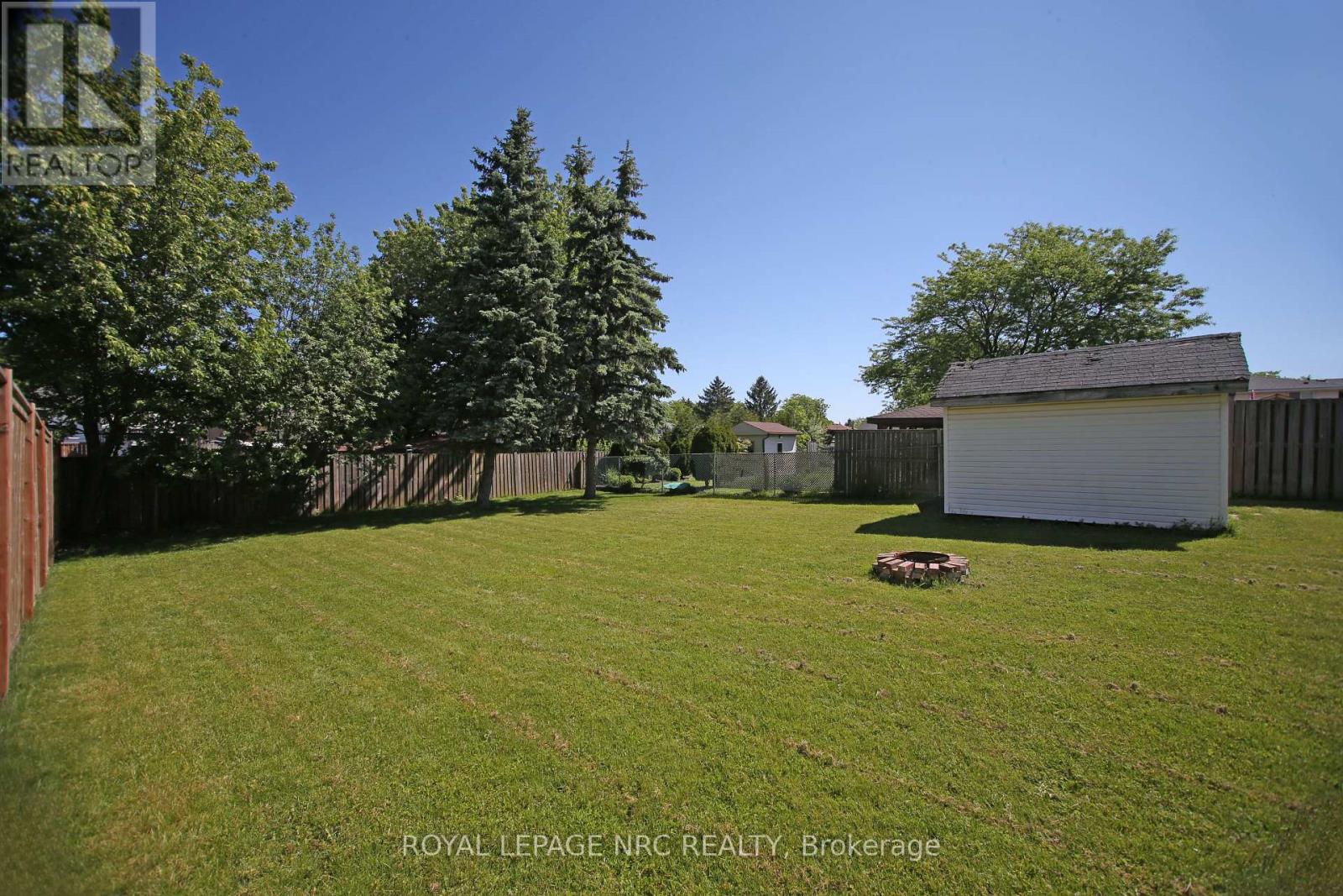 8025 Thorton Street, Niagara Falls, Ontario  L2H 2C2 - Photo 9 - X13416048
