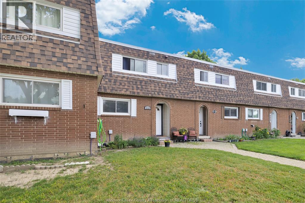 5518 Empress, Windsor, Ontario N8T 1B4 - Photo 3 - 26013492