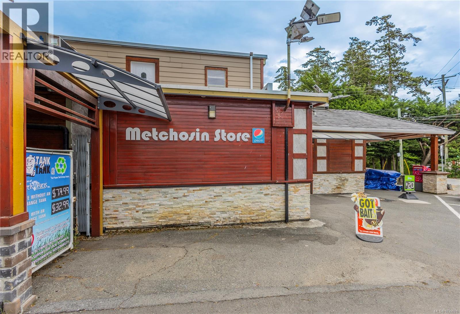 4398 Metchosin Rd, Metchosin, British Columbia  V9C 3R2 - Photo 1 - 1039021