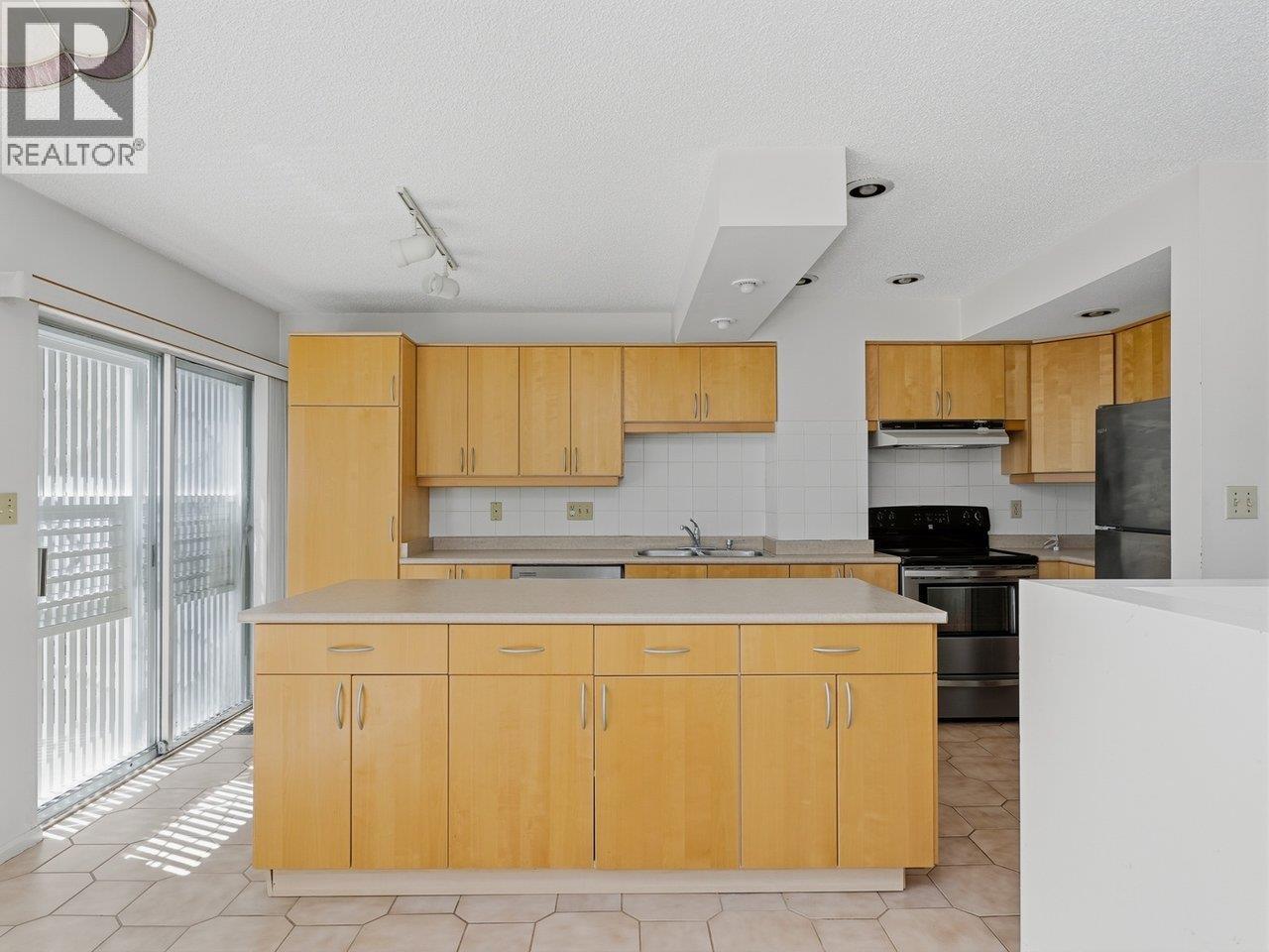 31 7311 Minoru Boulevard, Richmond, British Columbia  V6Y 3S8 - Photo 11 - R3133150