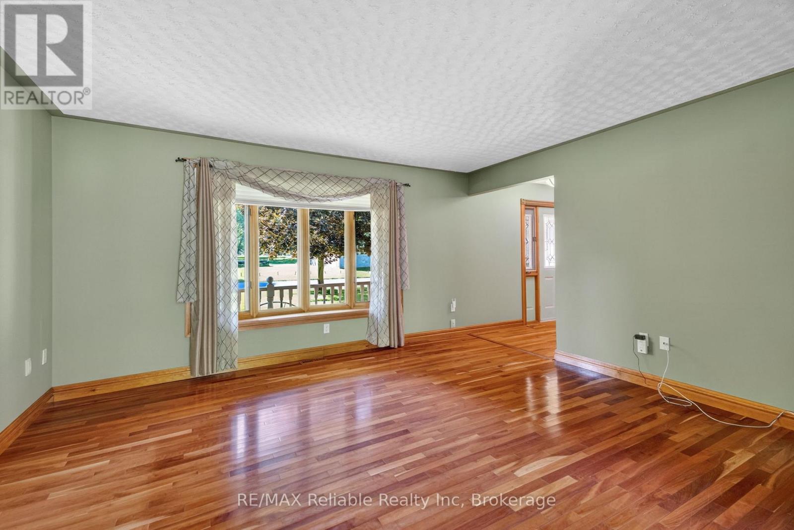 76 William Street, Huron East, Ontario N0K 1G0 - Photo 8 - X13416150