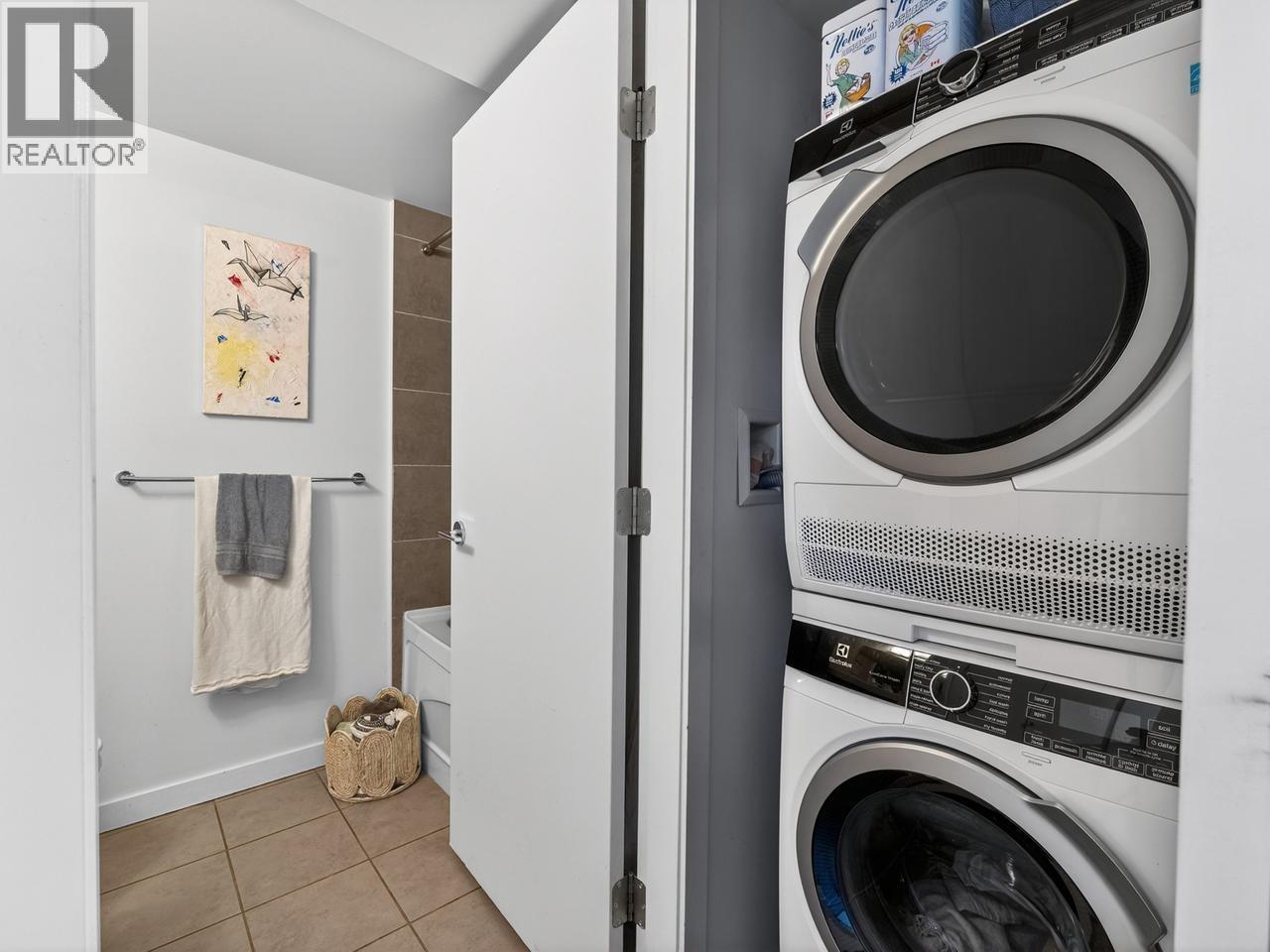 Ph1 1288 Chesterfield Avenue, North Vancouver, British Columbia  V7M 0B1 - Photo 16 - R3130867
