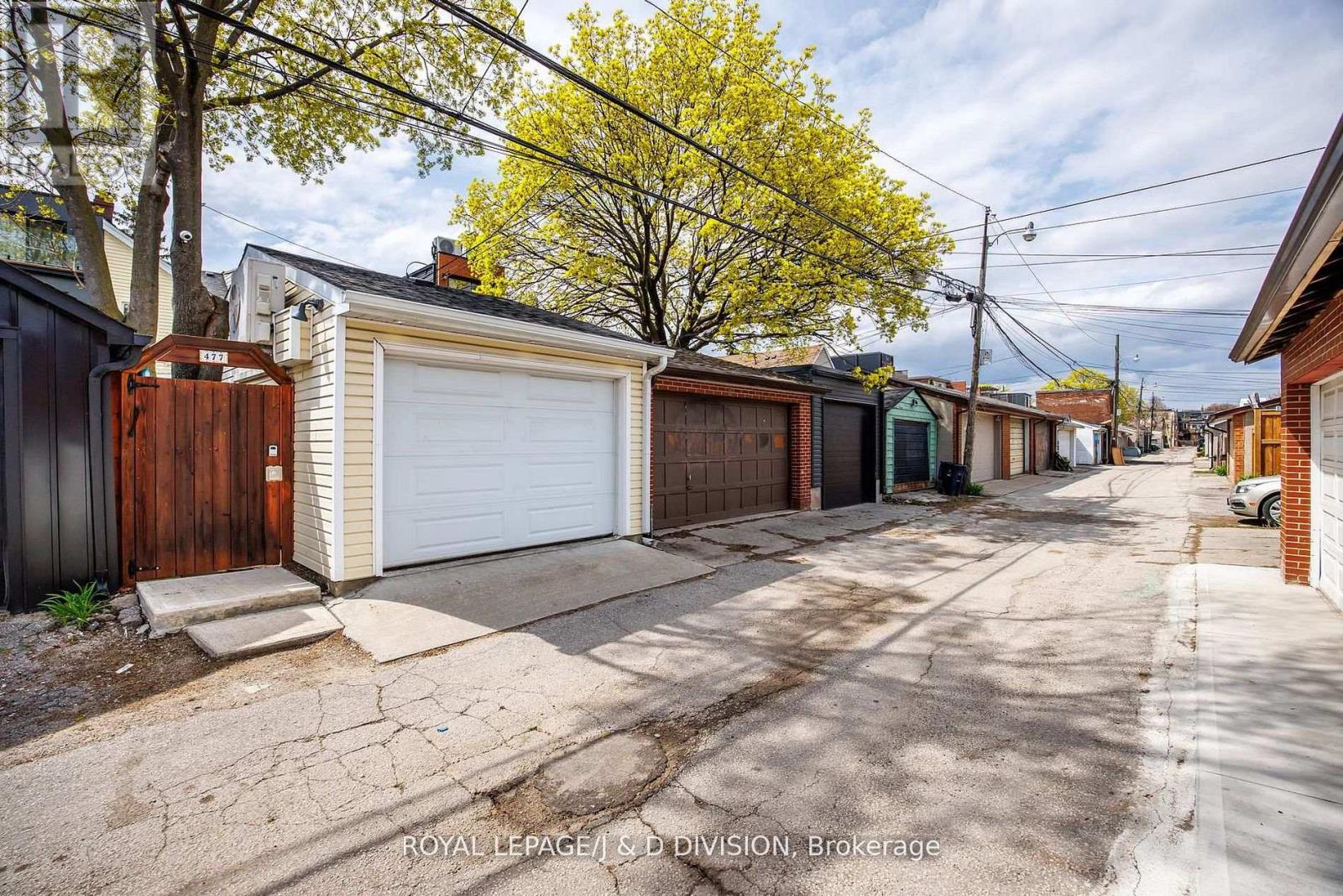 477 Roxton Road, Toronto, Ontario  M6G 3R5 - Photo 49 - C13416266