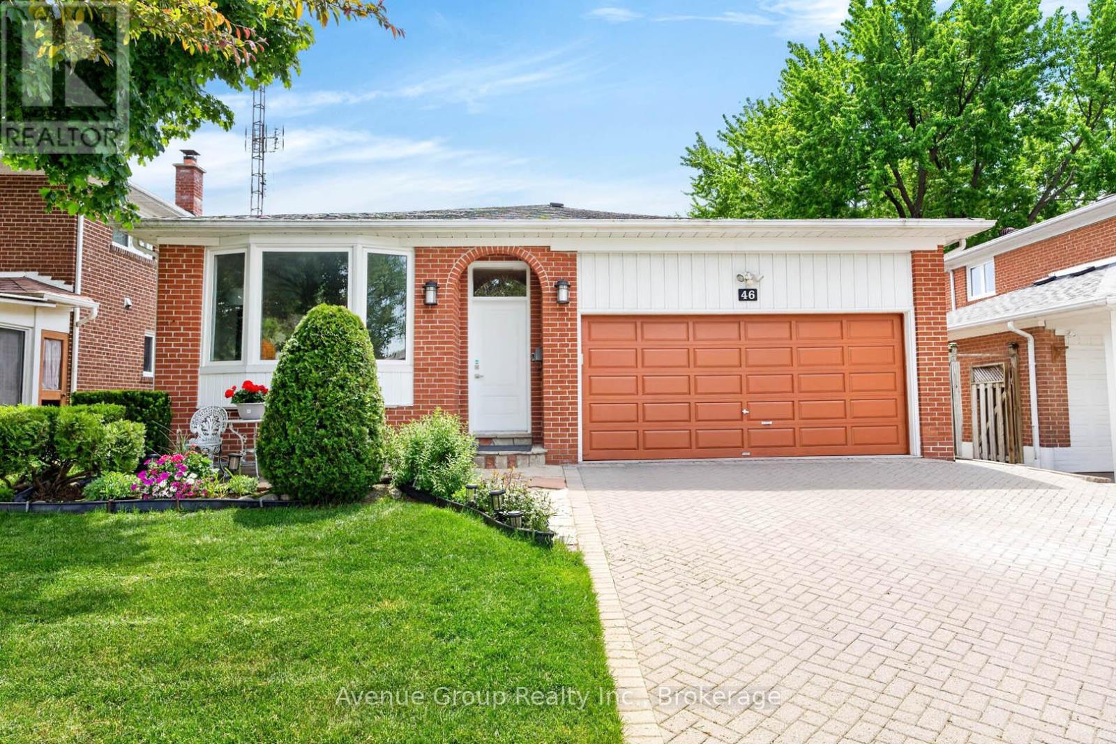 46 DUNSDALE SQUARE, Toronto, Ontario