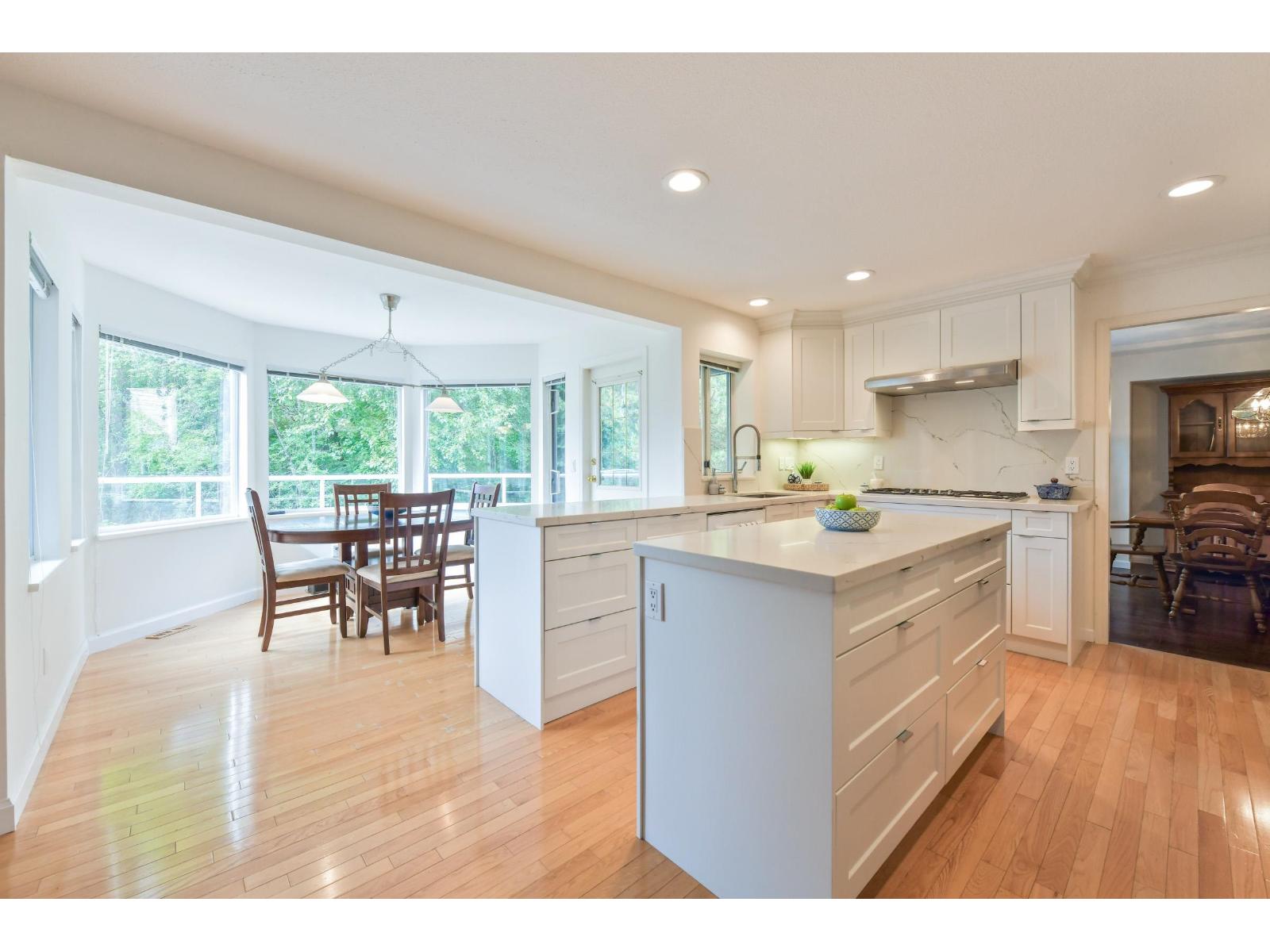 14915 25a Avenue, Surrey, British Columbia  V4P 1N7 - Photo 5 - R3133156