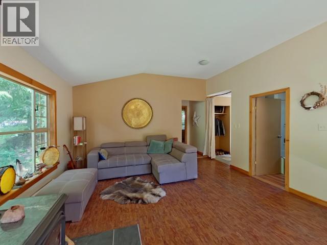 6980 Sienna Road, Texada Island, British Columbia  V0N 1W0 - Photo 16 - 19935