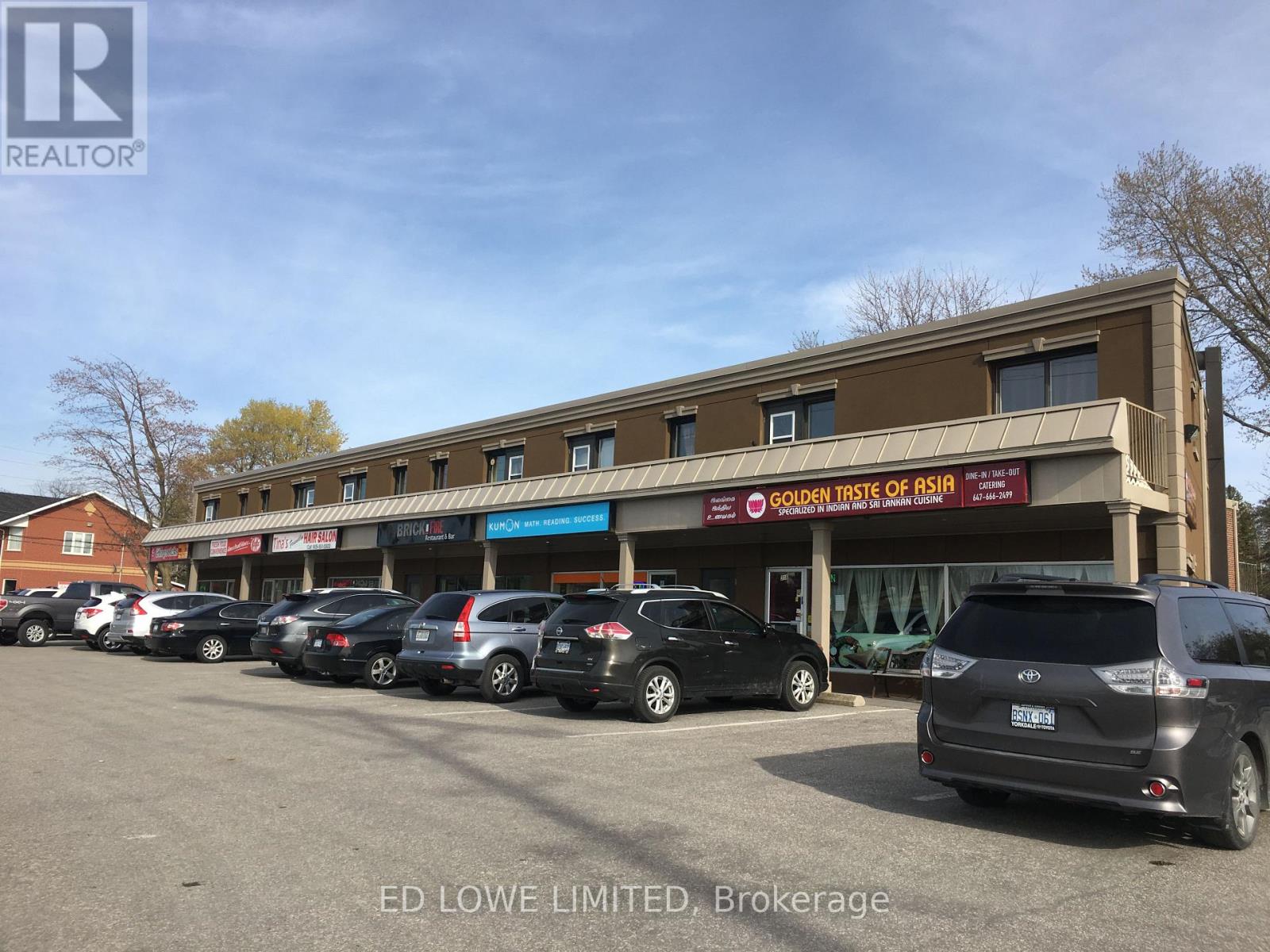 2 - 300 HOLLAND STREET W, Bradford West Gwillimbury, Ontario