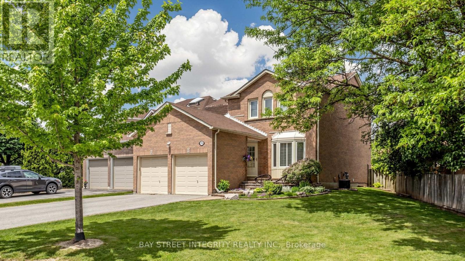 178 Roseborough Crescent, Vaughan, Ontario  L4J 4V6 - Photo 3 - N13416282