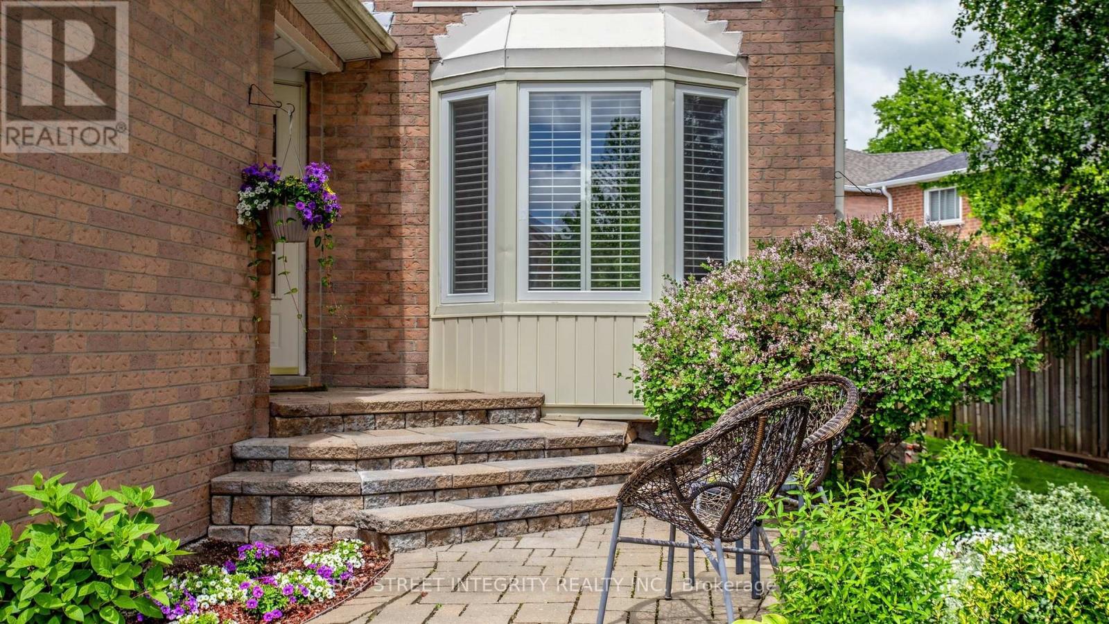178 Roseborough Crescent, Vaughan, Ontario  L4J 4V6 - Photo 6 - N13416282