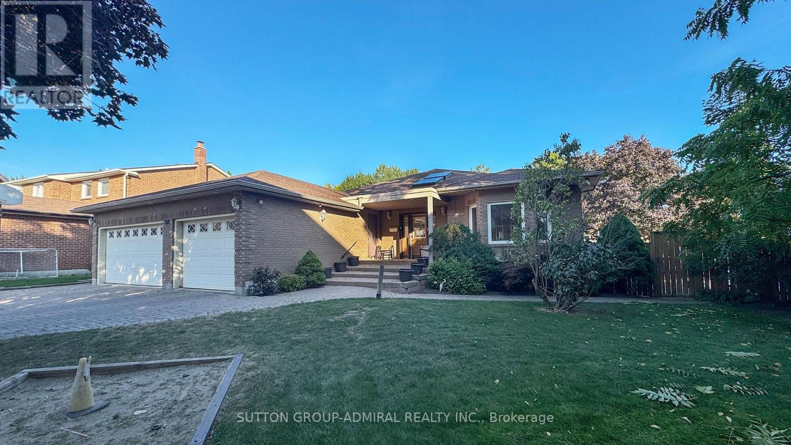51 FAYE COURT, Vaughan, Ontario