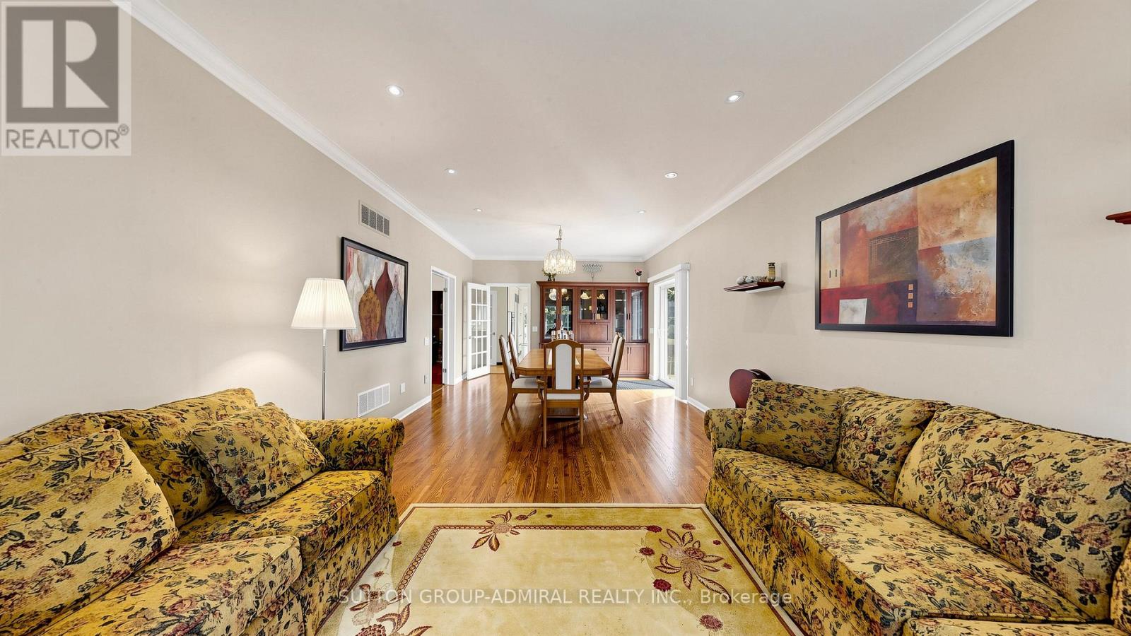 51 Faye Court, Vaughan, Ontario  L4J 5B6 - Photo 4 - N13416286