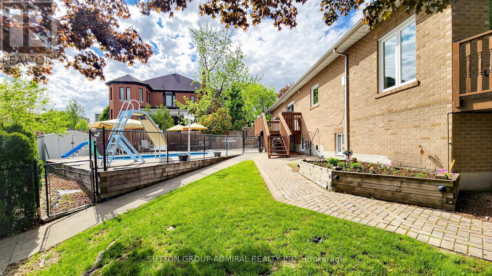 51 Faye Court, Vaughan, Ontario  L4J 5B6 - Photo 43 - N13416286