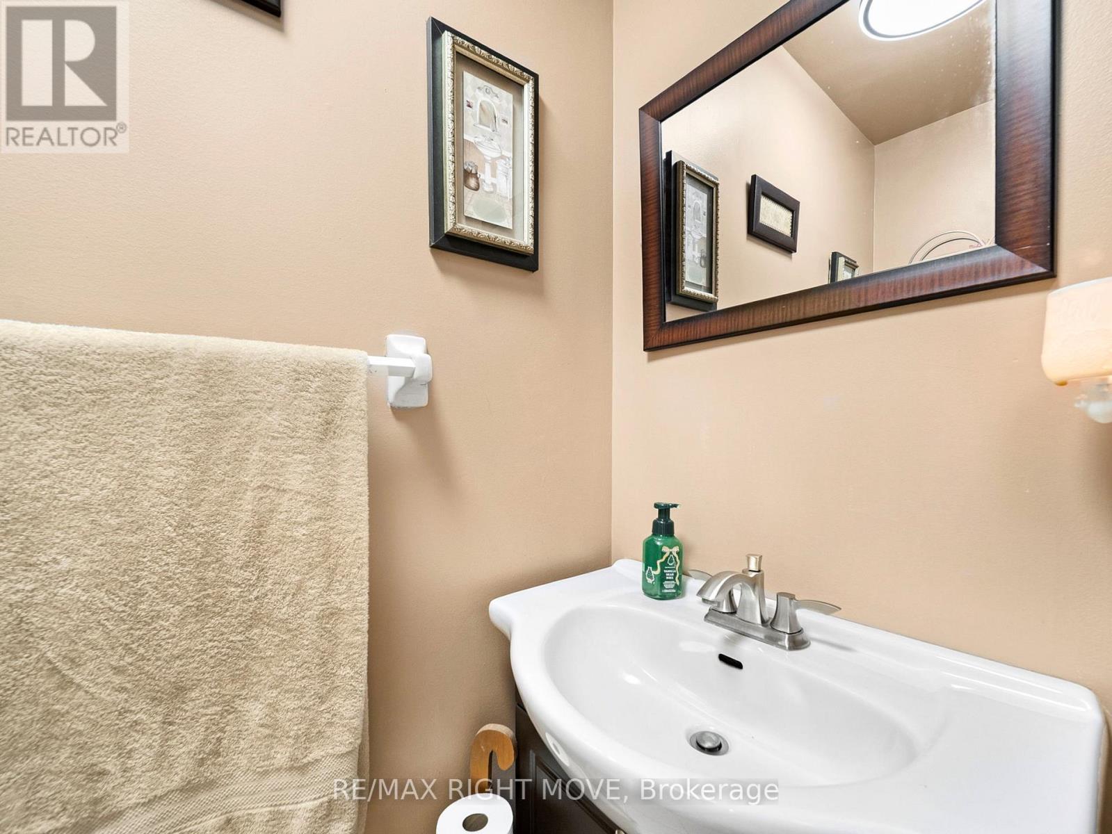 42 Sundew Drive, Barrie, Ontario  L4N 9L8 - Photo 6 - S13416226