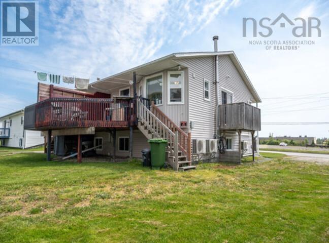 124 Herbert Street, Yarmouth, Nova Scotia  B5A 2S7 - Photo 5 - 202613677