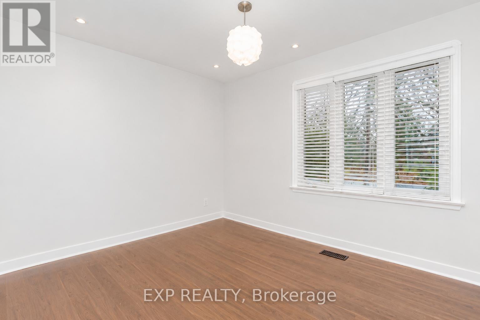 1259 Twin Oaks Dell Drive, Mississauga (Lorne Park), Ontario  L5H 3J7 - Photo 12 - W13416056