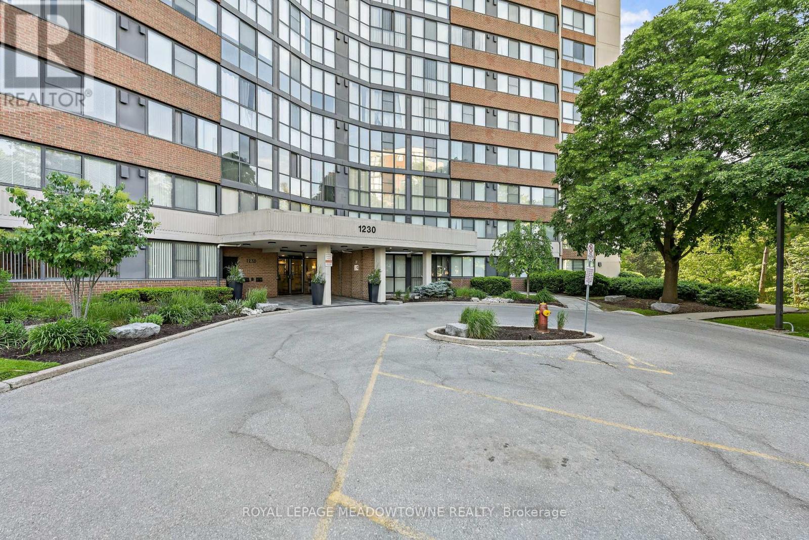 506 - 1230 Marlborough Court, Oakville (Cp College Park), Ontario  L6H 3K6 - Photo 3 - W13416104