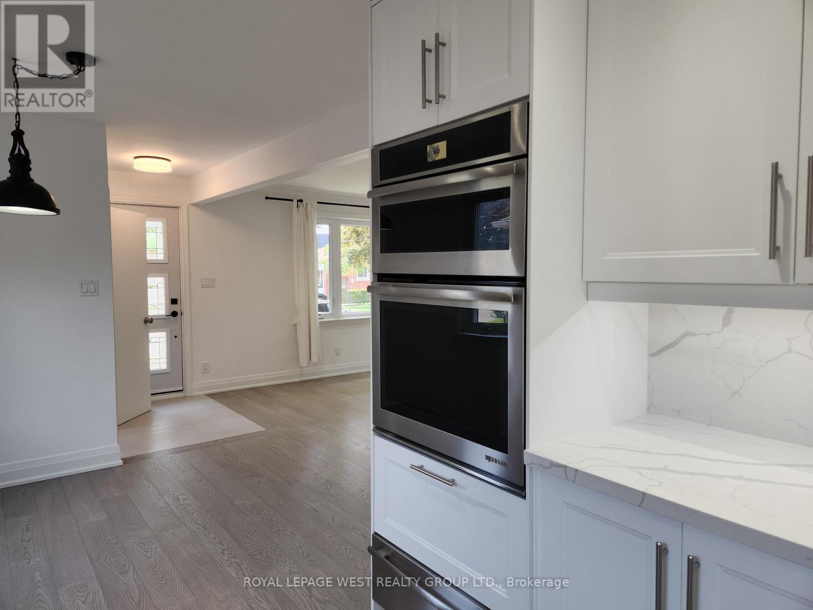Main Floor - 221 Thirtieth Street, Toronto, Ontario  M8W 3C9 - Photo 11 - W13416112