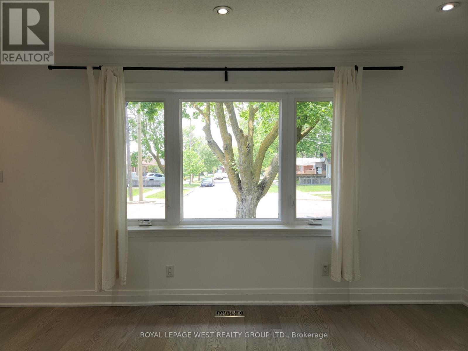 Main Floor - 221 Thirtieth Street, Toronto, Ontario  M8W 3C9 - Photo 19 - W13416112
