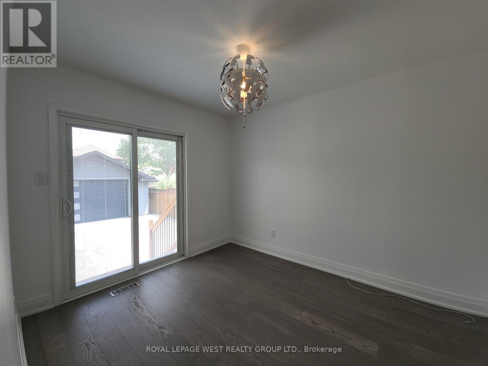 Main Floor - 221 Thirtieth Street, Toronto, Ontario  M8W 3C9 - Photo 24 - W13416112