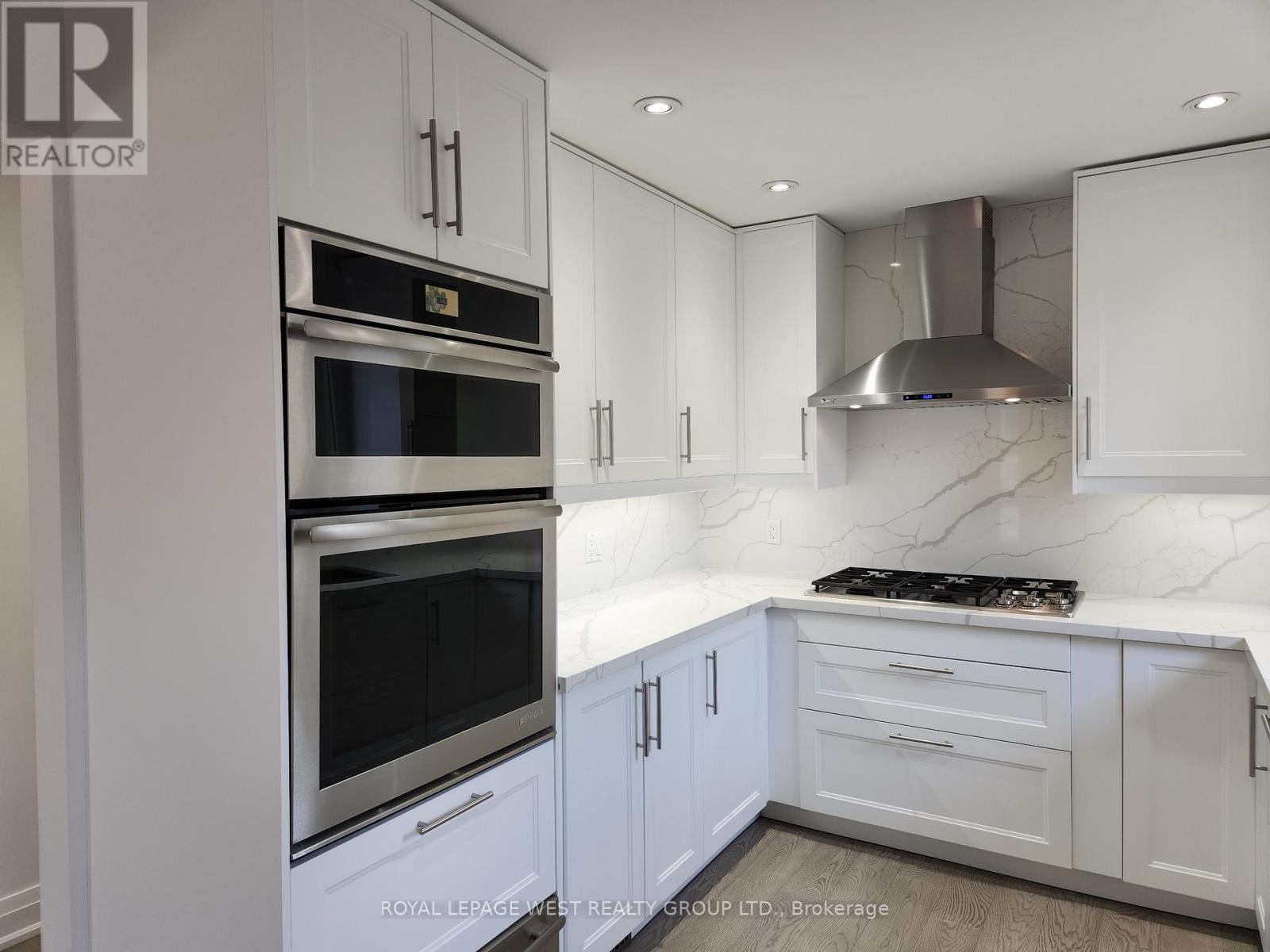 Main Floor - 221 Thirtieth Street, Toronto, Ontario  M8W 3C9 - Photo 7 - W13416112