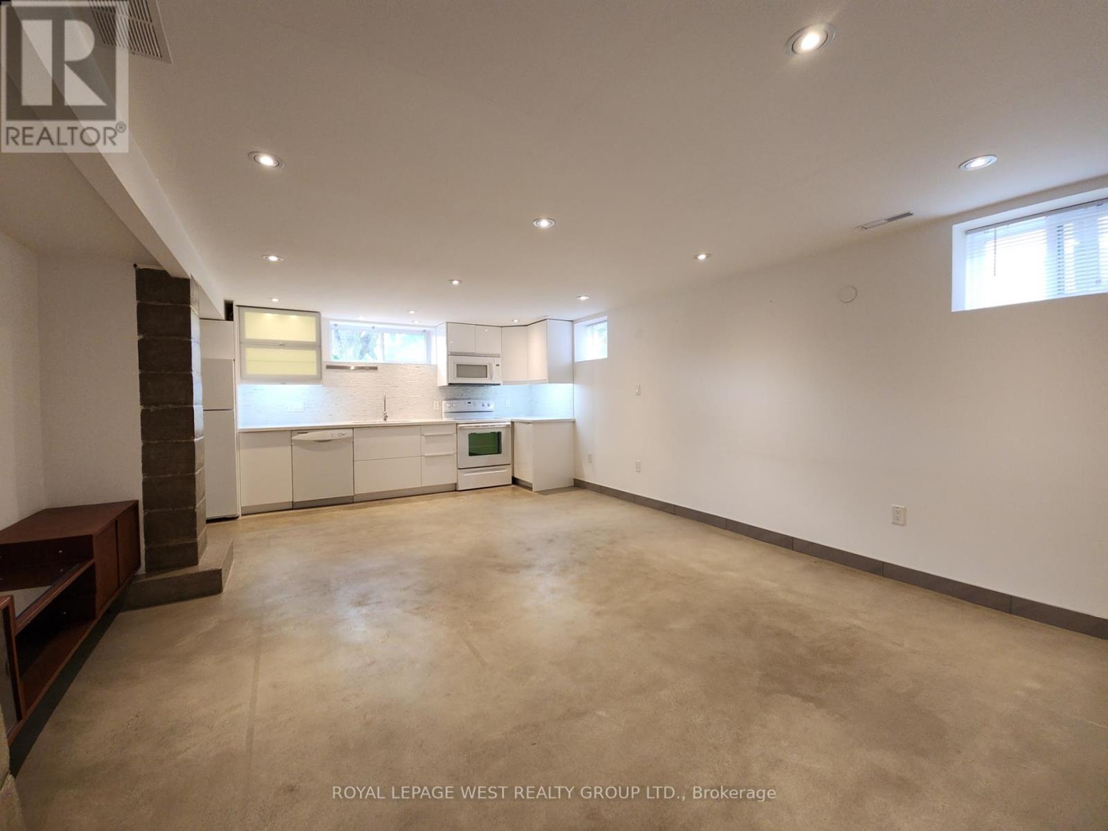 Basement - 221 Thirtieth Street, Toronto (Alderwood), Ontario  M8W 3C9 - Photo 17 - W13416126