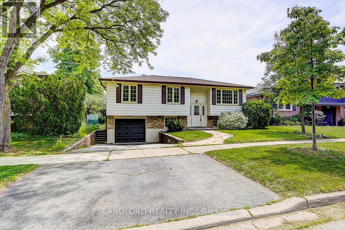 2294 WYANDOTTE DRIVE, Oakville, Ontario