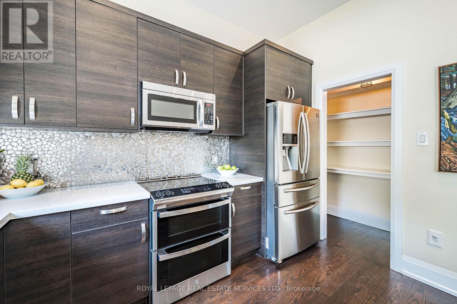 31 James Street, Toronto, Ontario  M8W 1L1 - Photo 13 - W13416174