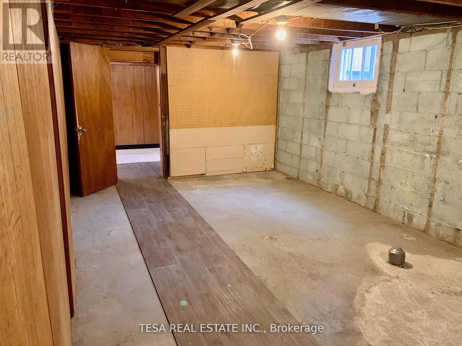 15 Downing Street, Toronto, Ontario  M9B 1E9 - Photo 34 - W13416260