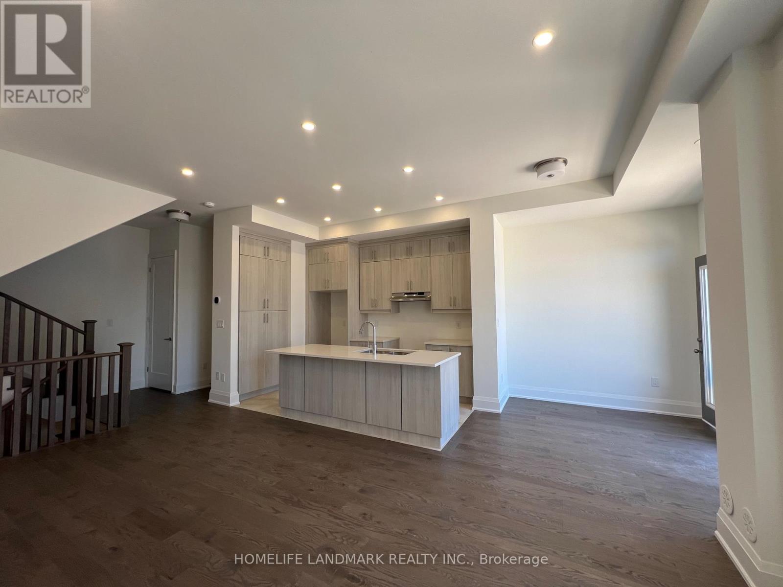 3329 Azam Way, Oakville (Go Glenorchy), Ontario  L6M 5S3 - Photo 4 - W13416268