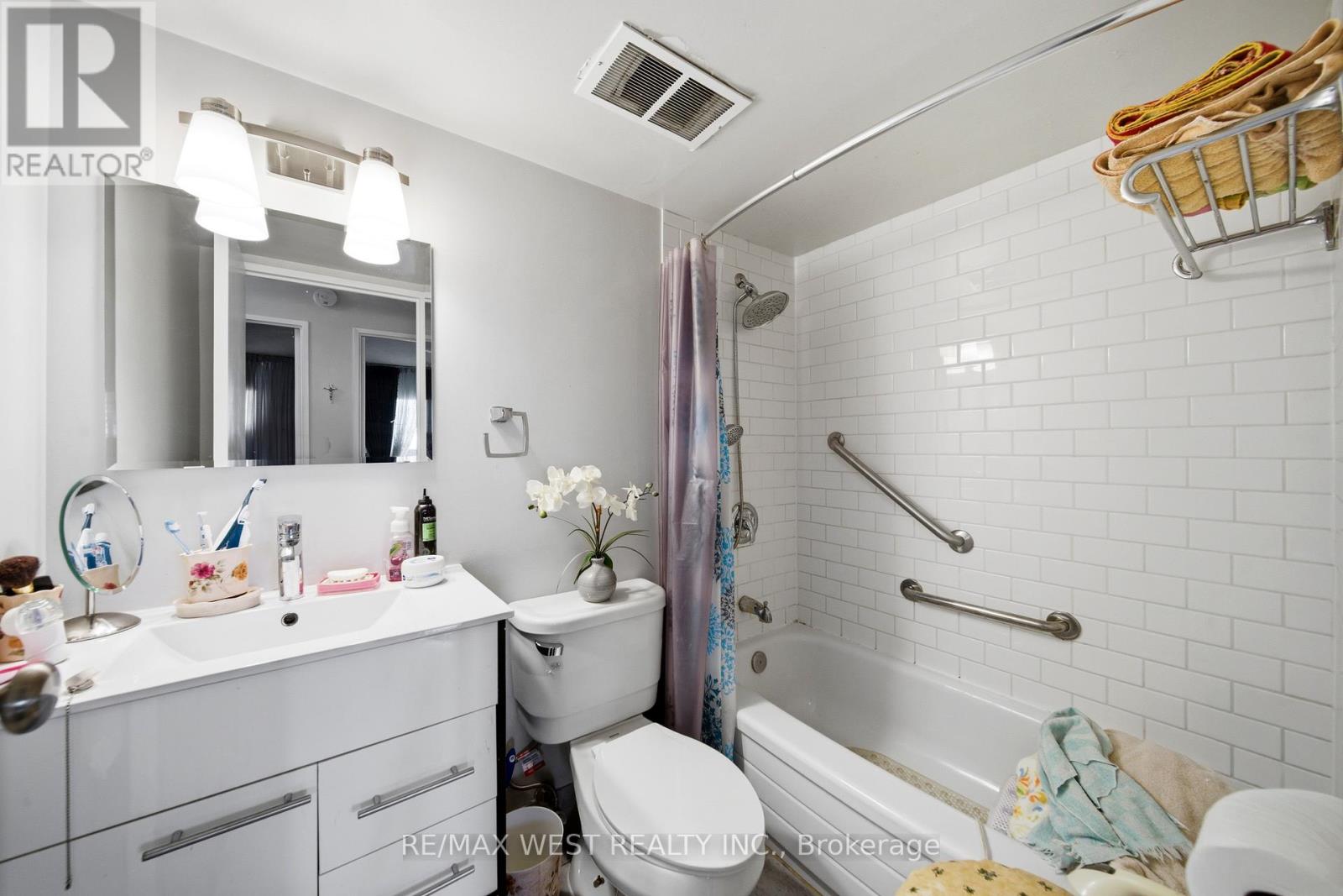 1509 - 100 Quebec Avenue, Toronto (High Park North), Ontario  M6P 4B8 - Photo 9 - W13416288
