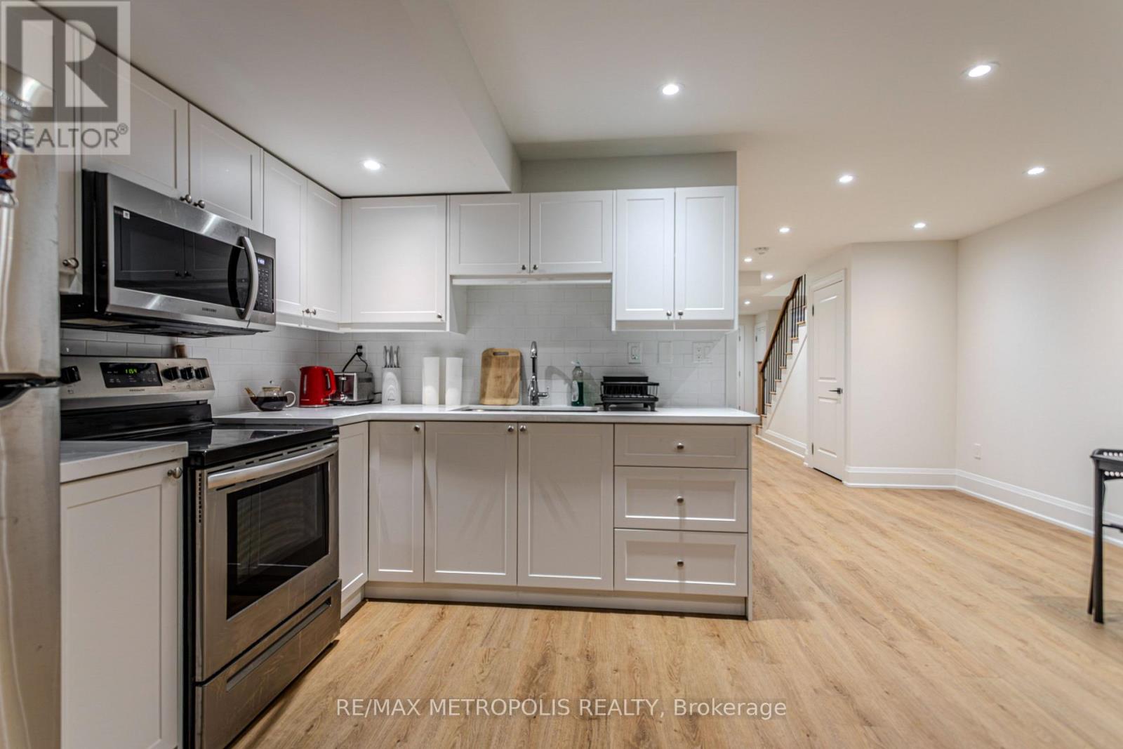 Basement - 79a Laburnham Avenue, Toronto (Long Branch), Ontario  M8W 1S6 - Photo 12 - W13416342