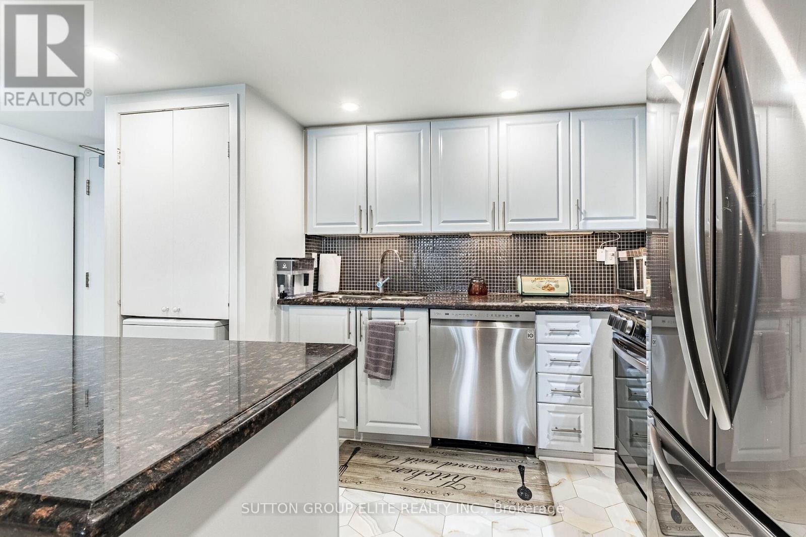 307 - 2091 Hurontario Street, Mississauga (Cooksville), Ontario  L5A 4E6 - Photo 16 - W13416358