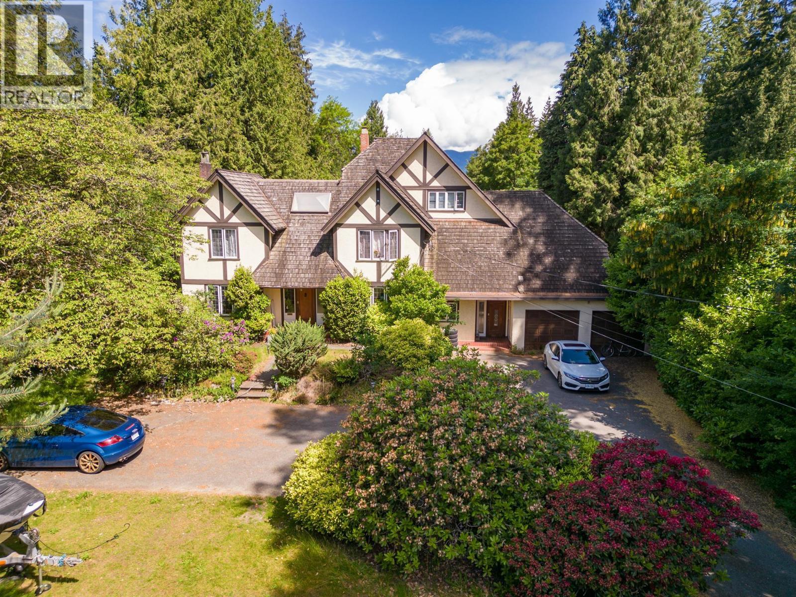 4755 W 4TH AVENUE, Vancouver