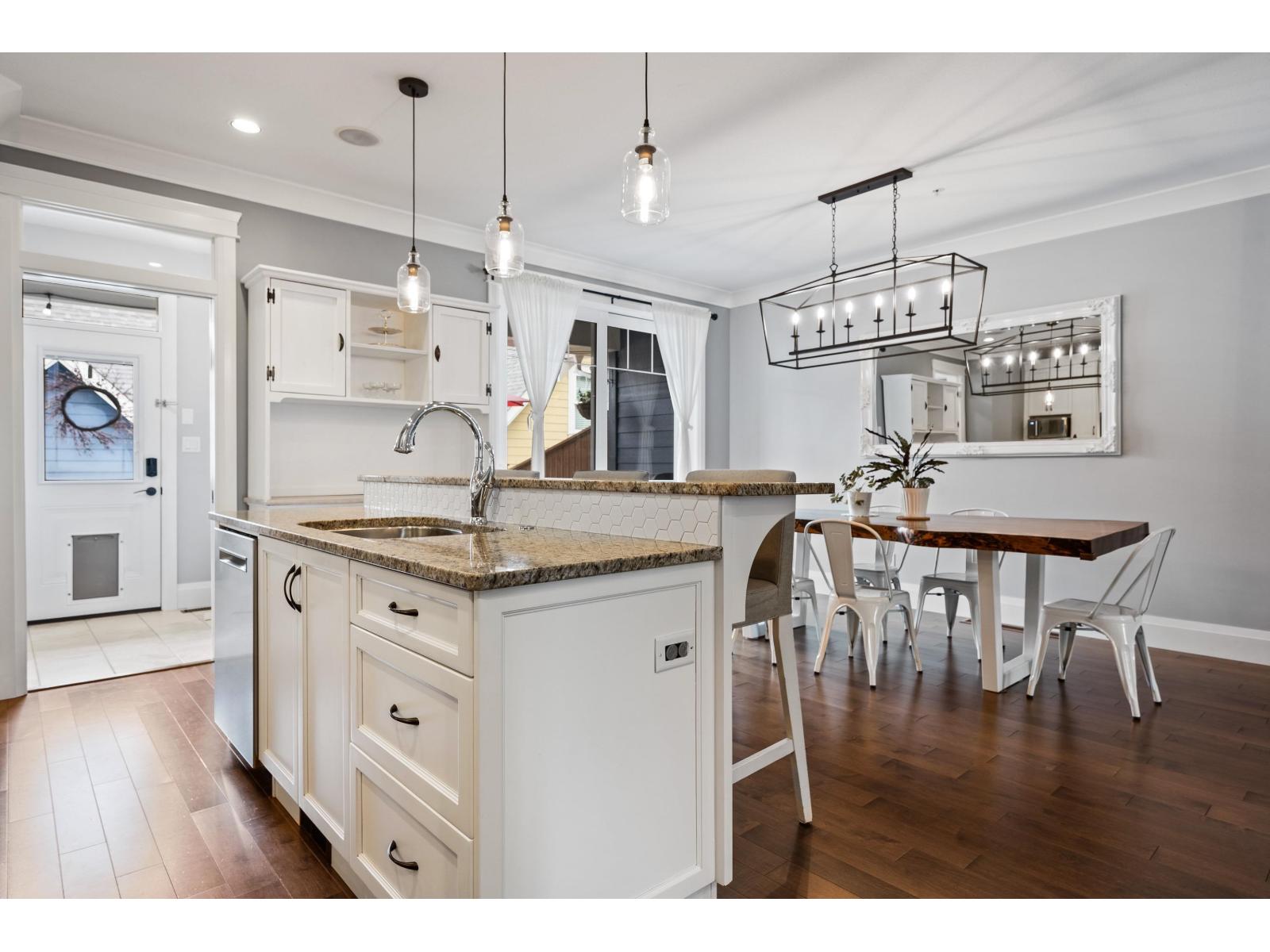 5753 Garrison Boulevard, Garrison Crossing, Chilliwack, British Columbia  V2R 0S8 - Photo 12 - R3133381