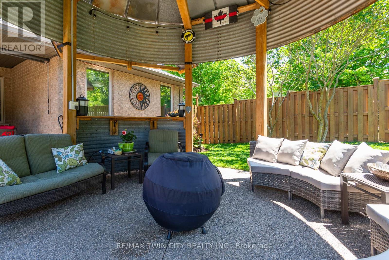 294 Fallowfield Drive, Kitchener, Ontario  N2C 2T8 - Photo 10 - X13416166