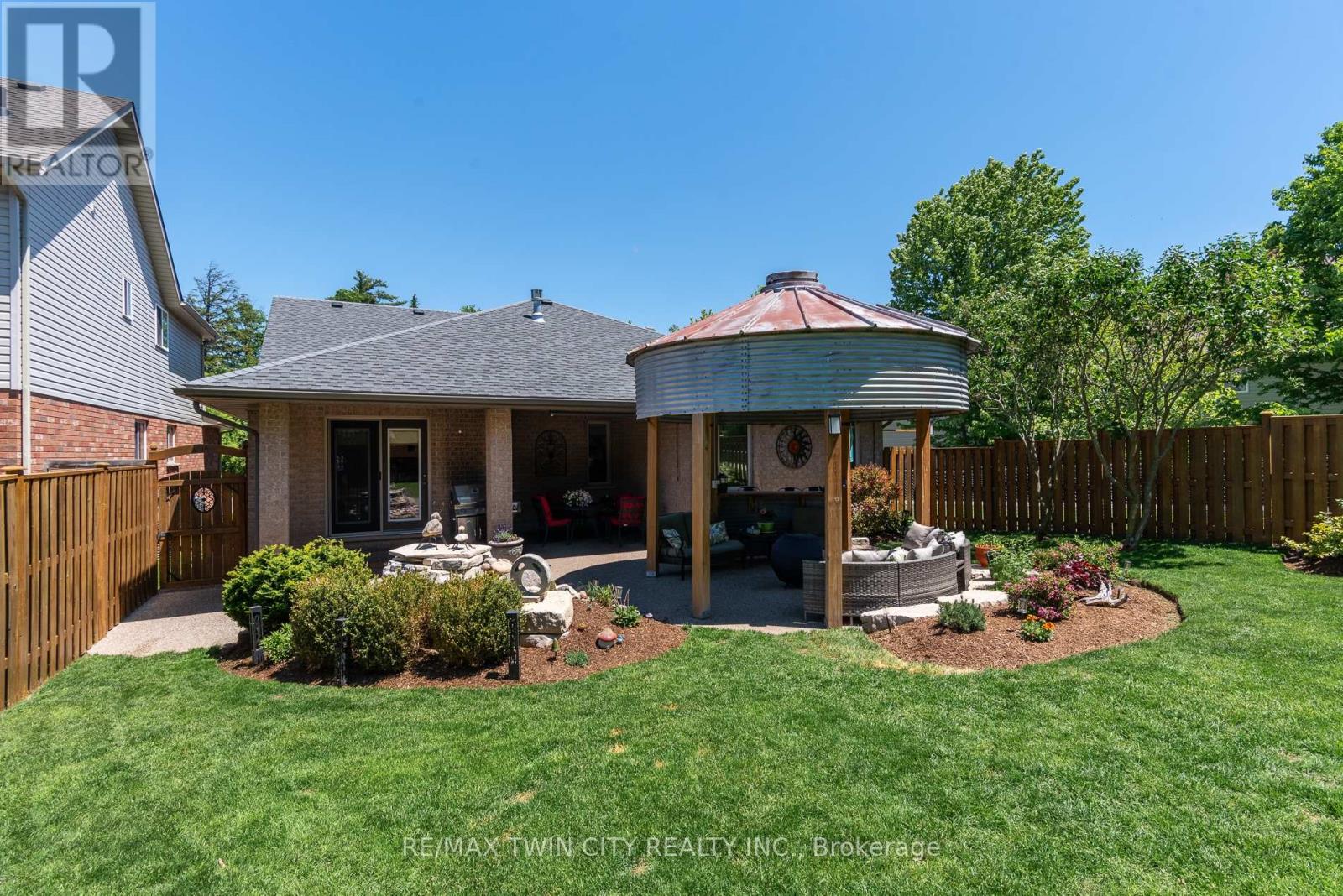 294 Fallowfield Drive, Kitchener, Ontario  N2C 2T8 - Photo 11 - X13416166
