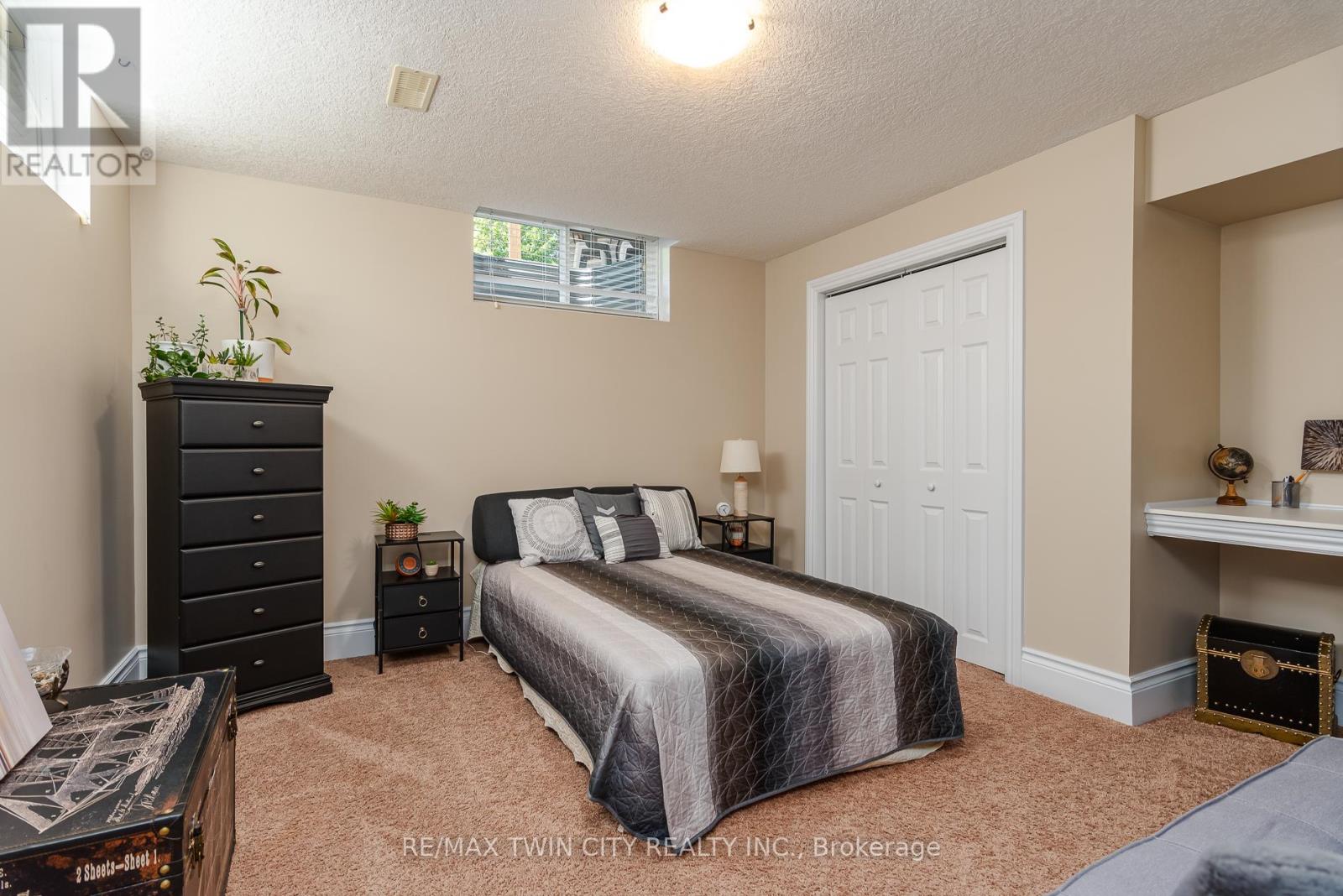 294 Fallowfield Drive, Kitchener, Ontario  N2C 2T8 - Photo 49 - X13416166