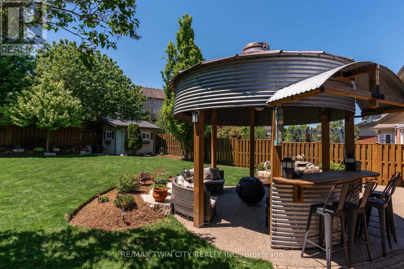 294 Fallowfield Drive, Kitchener, Ontario  N2C 2T8 - Photo 5 - X13416166