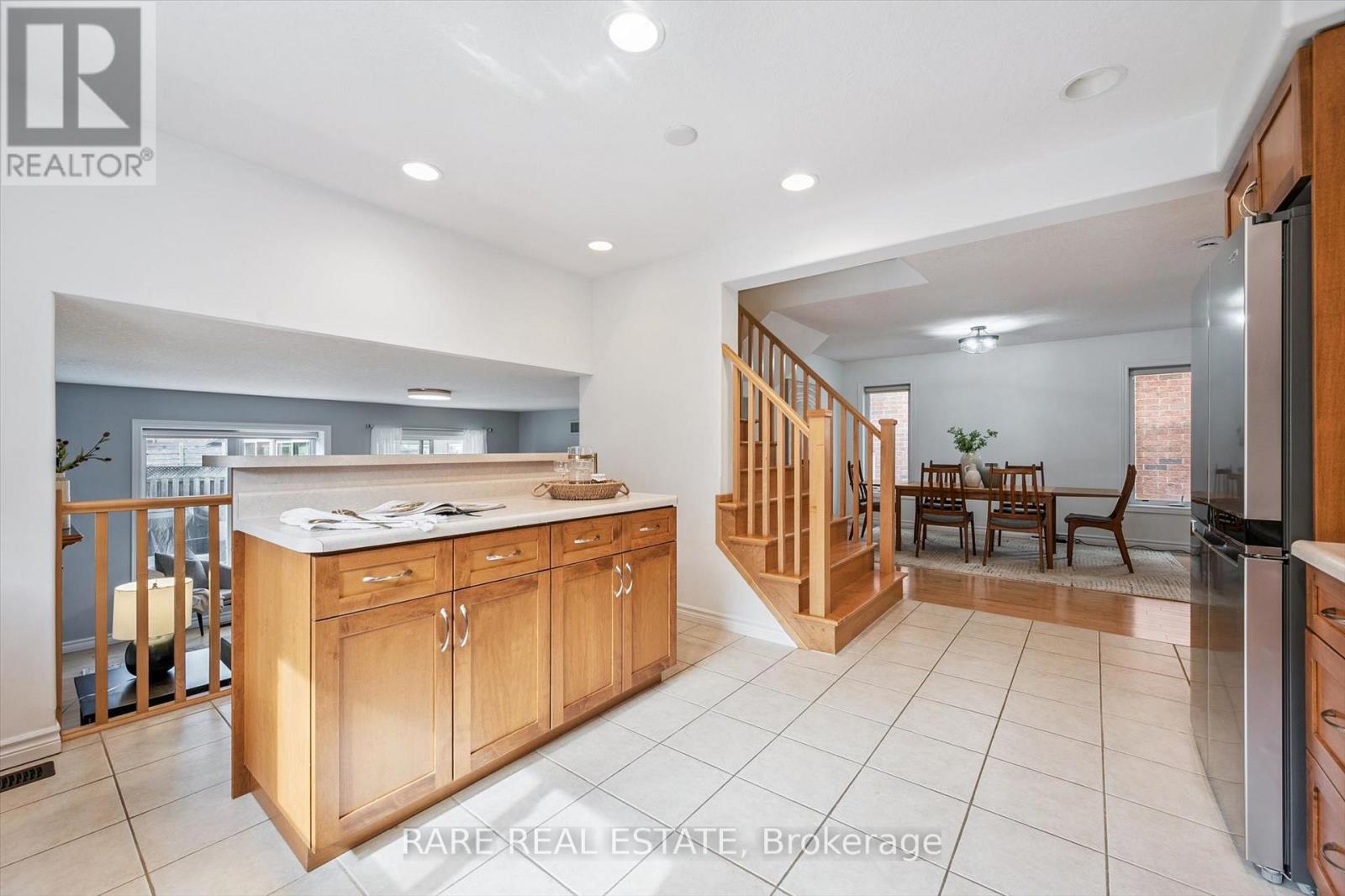 28 Davis Street, Guelph (Grange Road), Ontario  N1E 0A1 - Photo 12 - X13416364